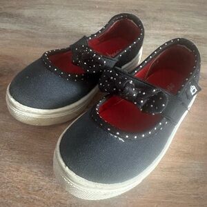 Oomphies Black Canvas Mary Jane’s Elastic Strap Polka Dot Trim & Bow